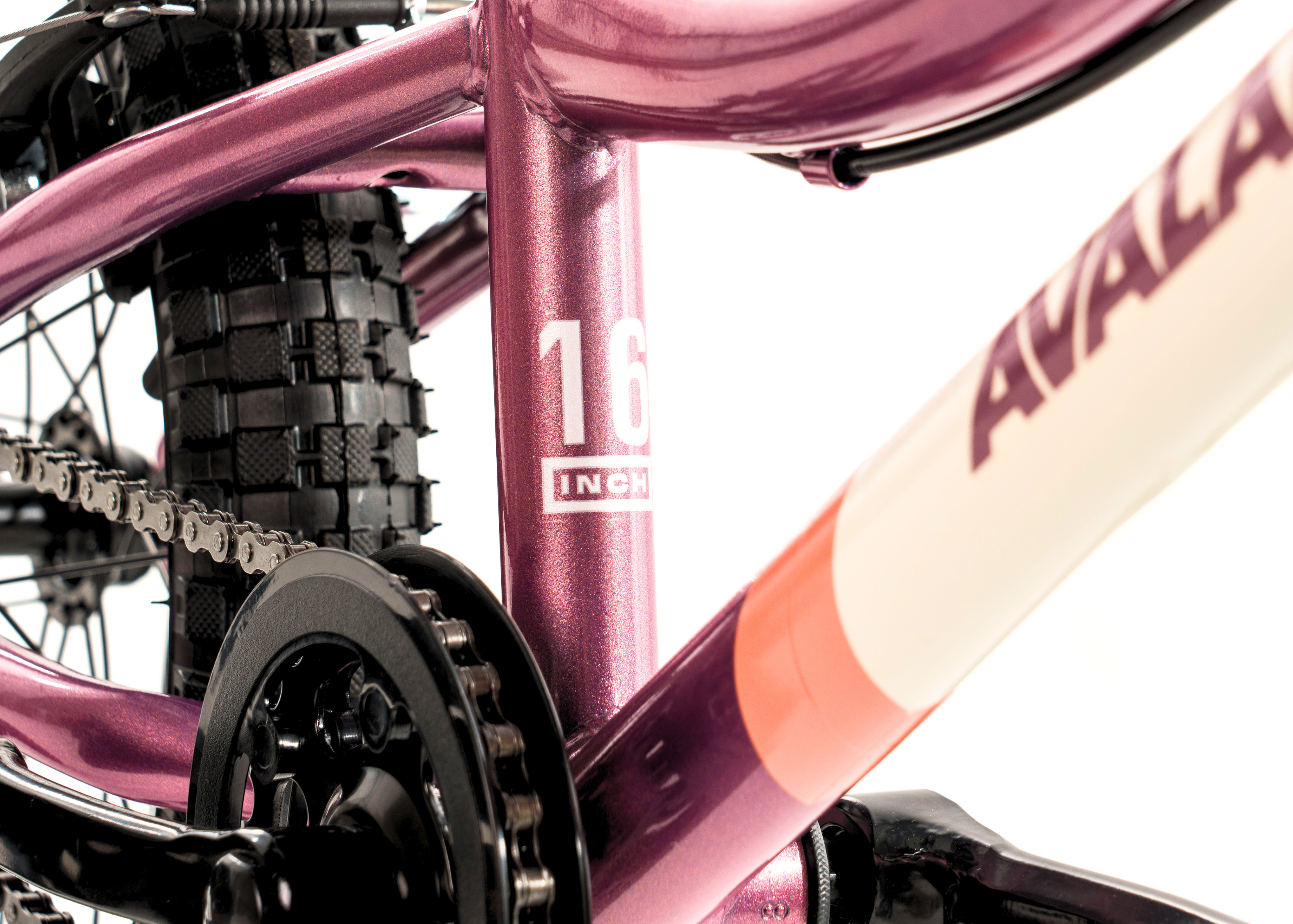 Image of Avalanche Dora 16