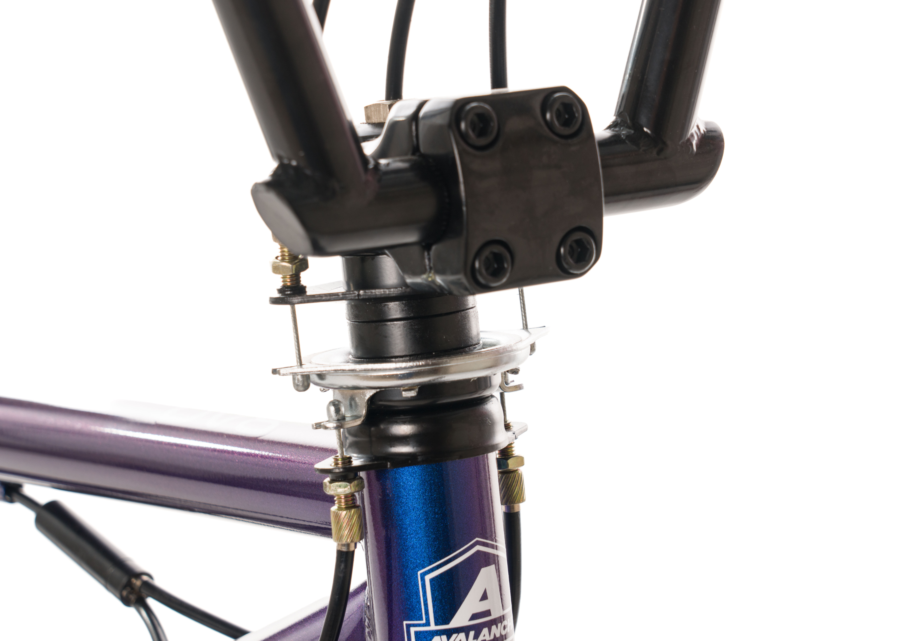 Image of Avalanche Dv8 20