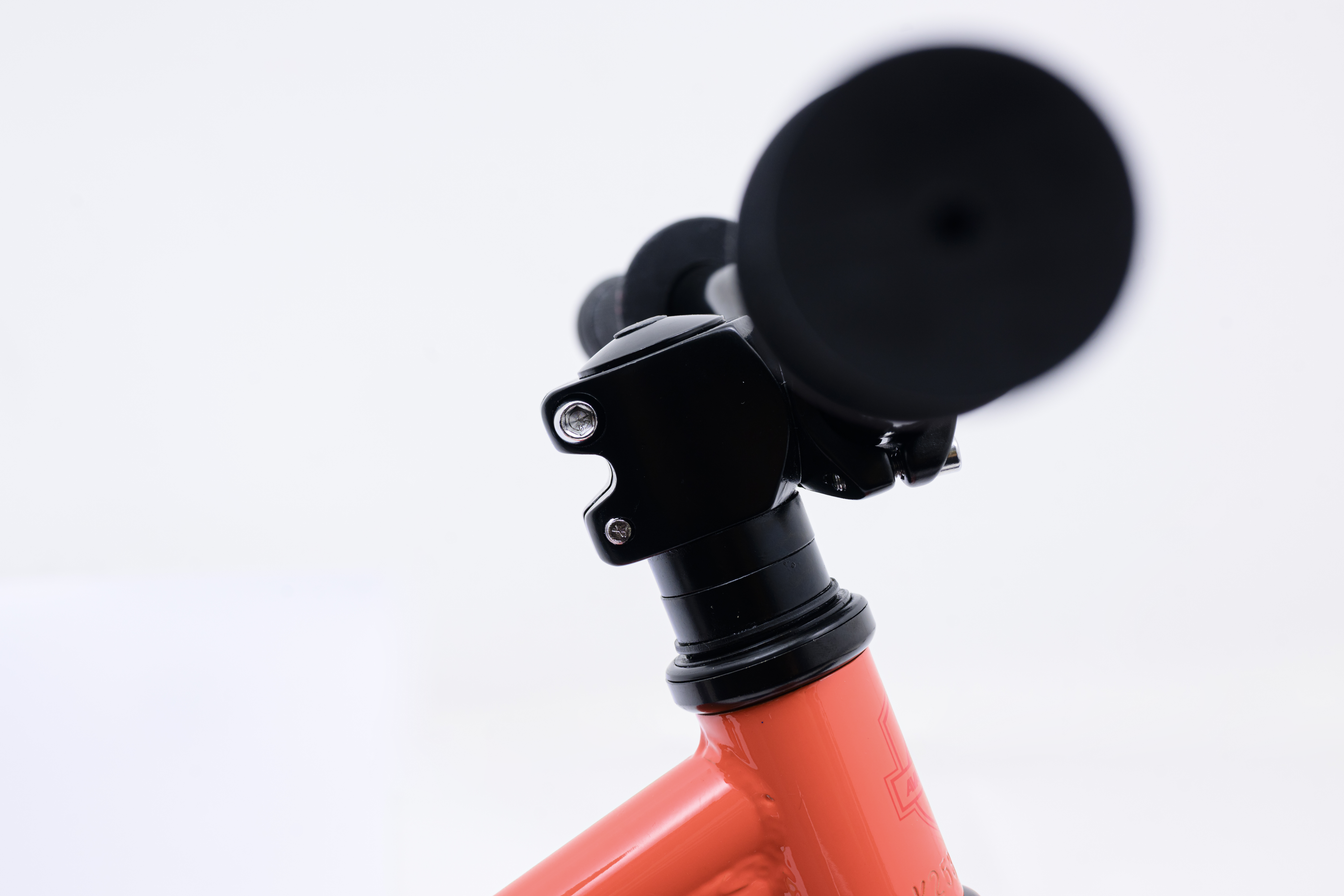 Image of Avalanche Cobble Balance Bike