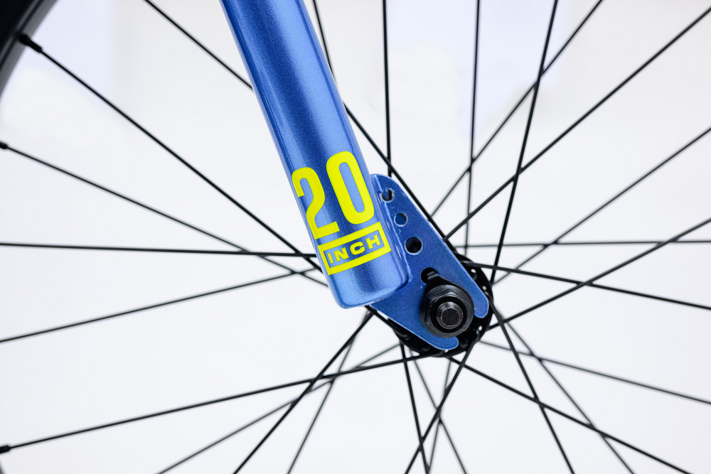 image-avalanche-antix-blue-black