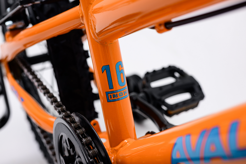 image-avalanche-bolt-orange-blue