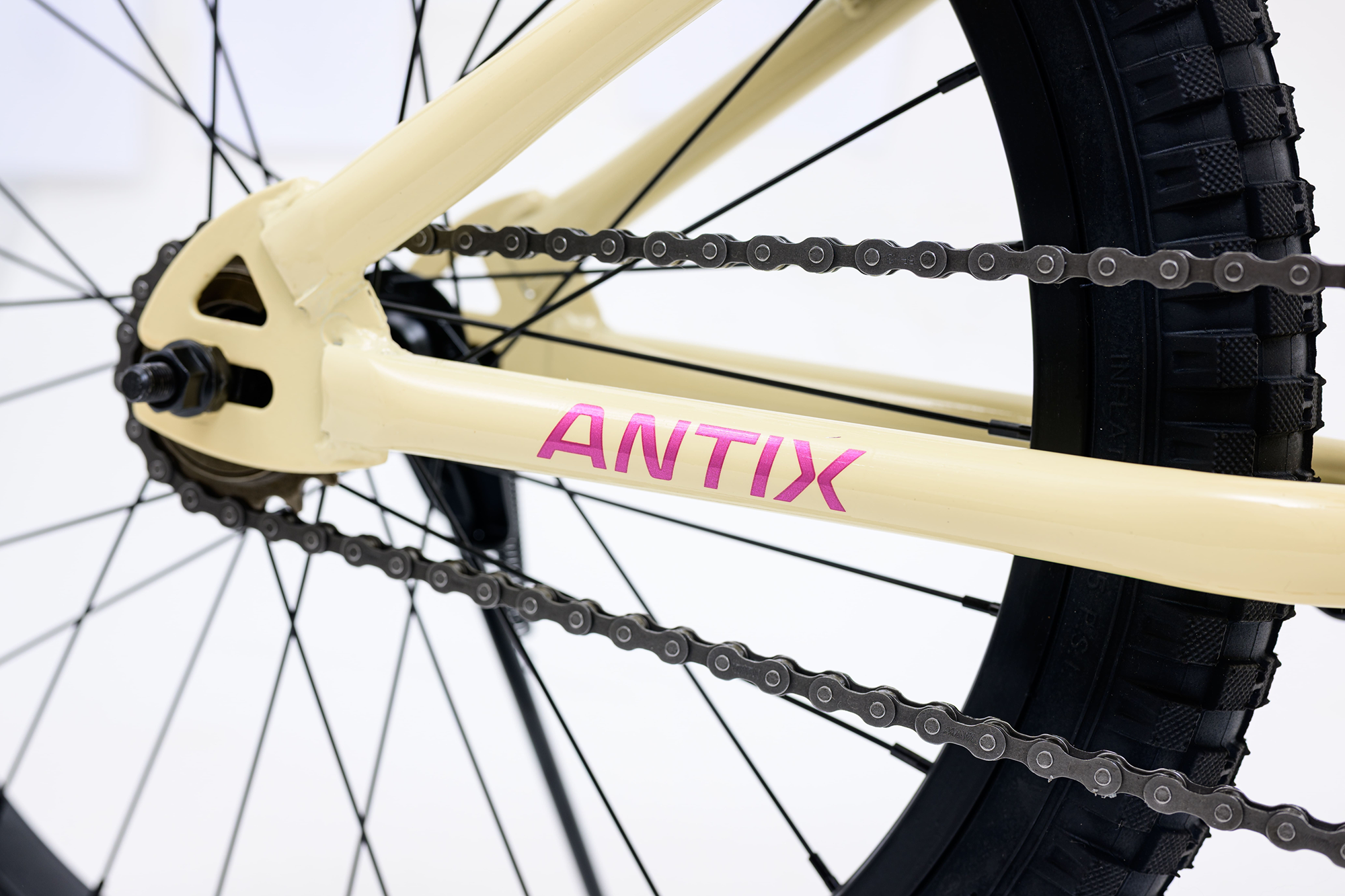 Image of Avalanche Antix 20