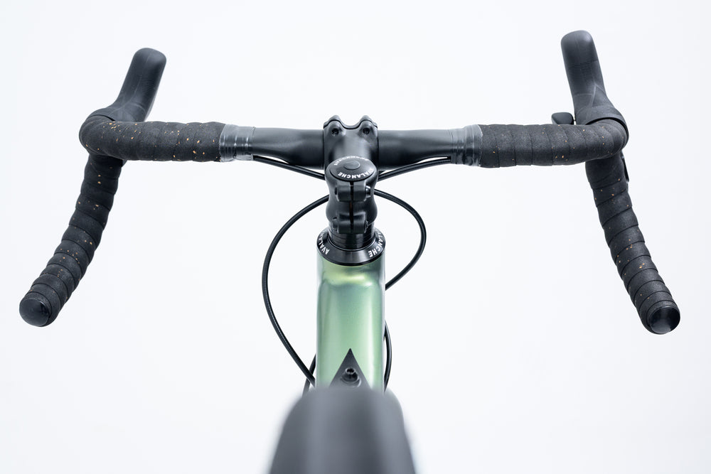 image-avalanche-dust-gravel-bike-green