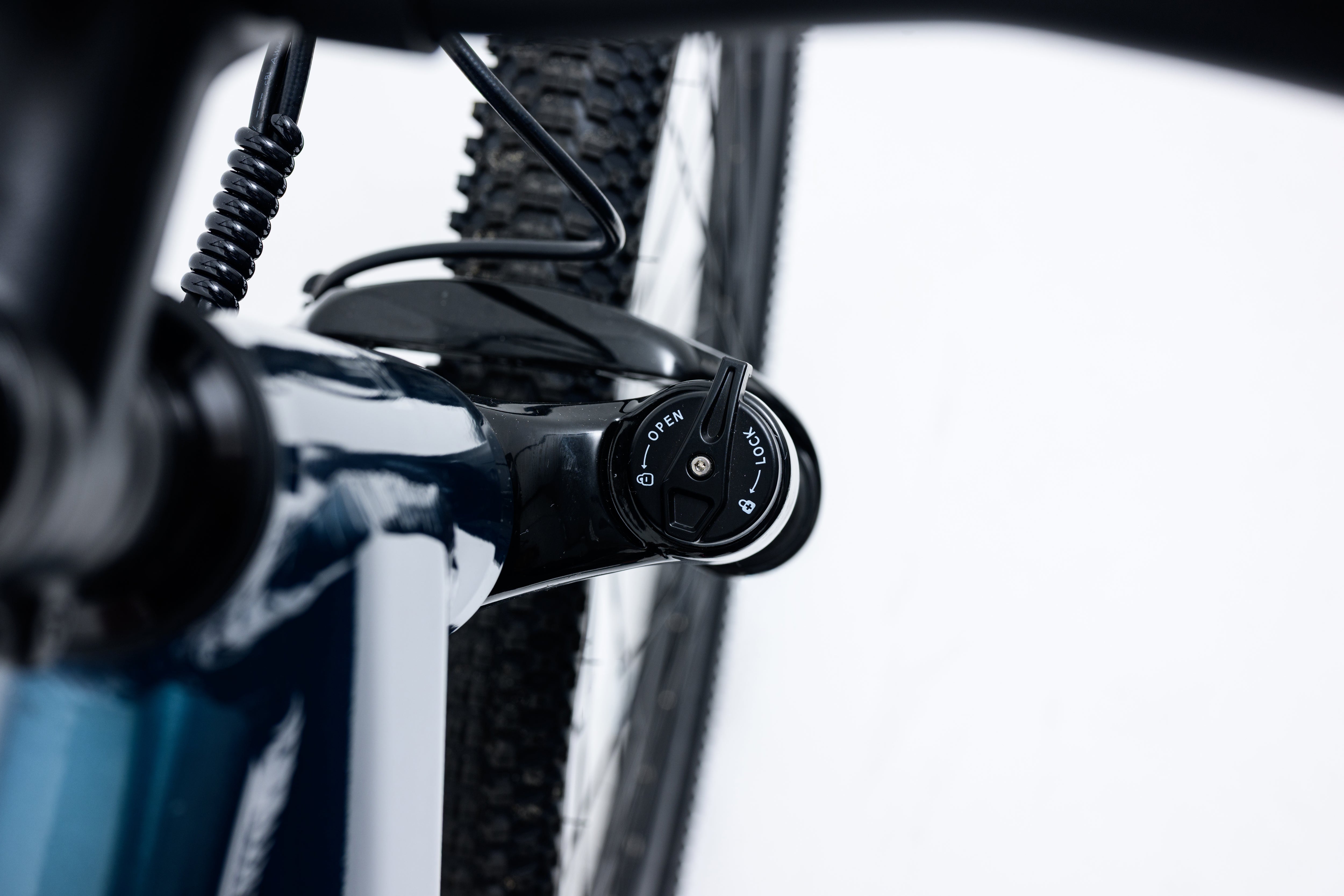 Image of Avalanche Electric Bike MTe