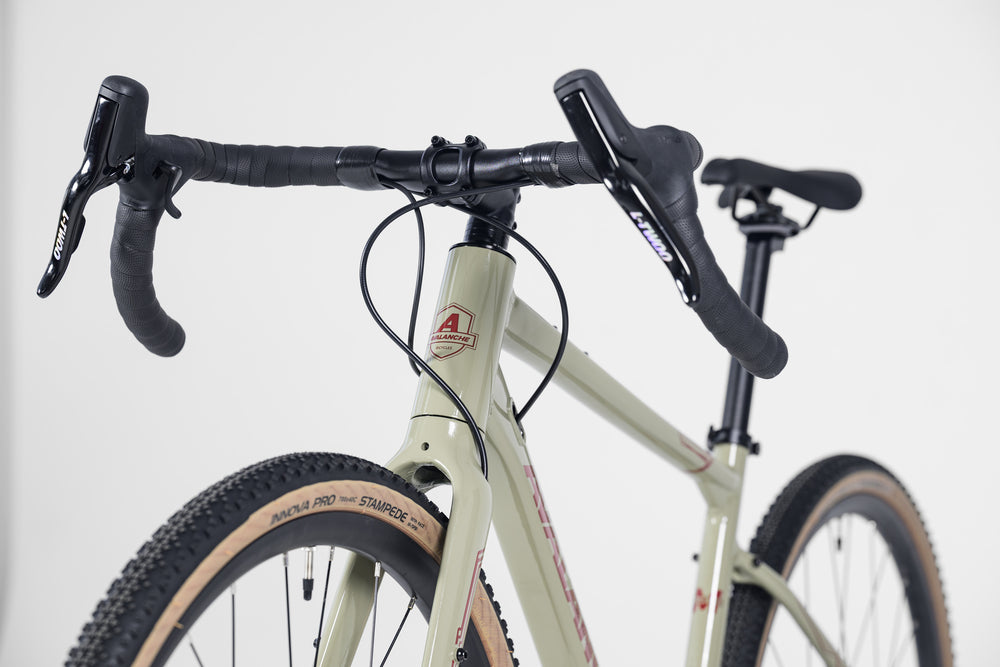 image-avalanche-dust-gravel-bike-green