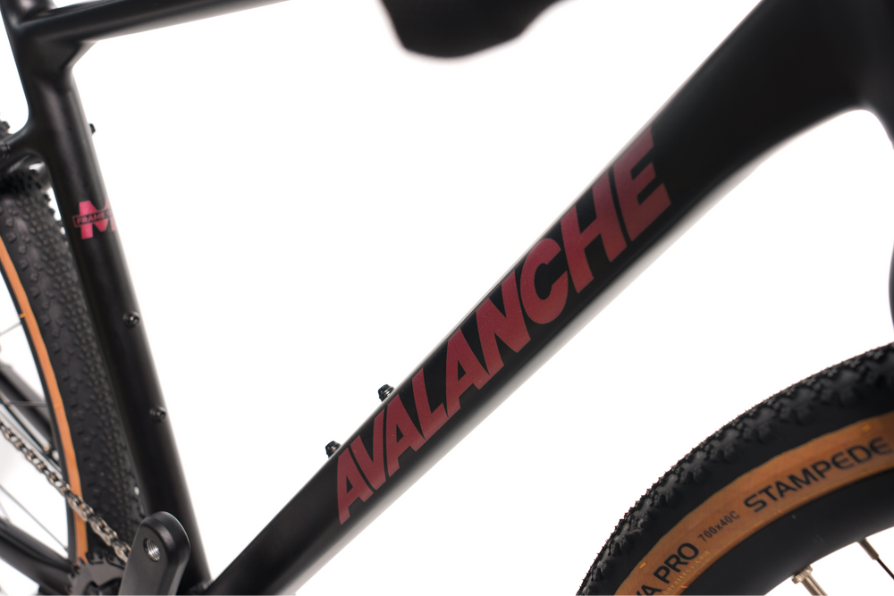 image-avalanche-dust-gravel-bike
